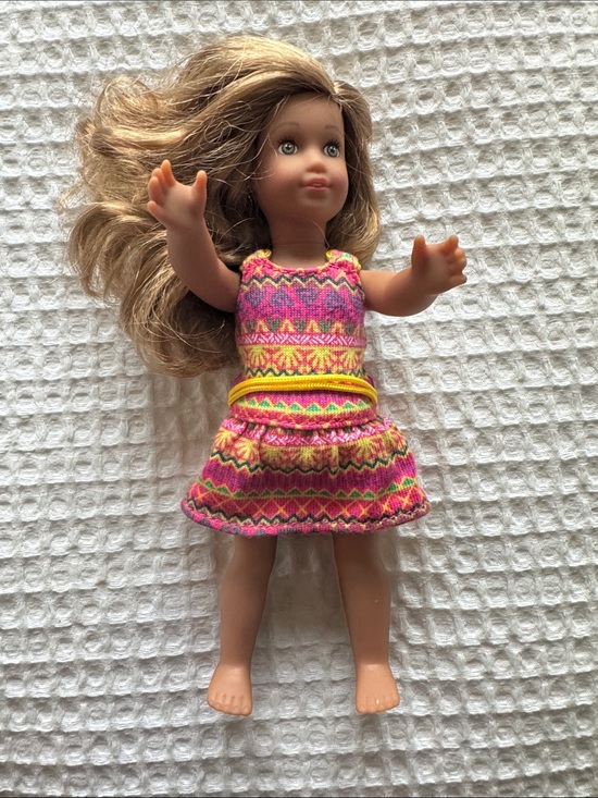 American Girl Other - American Girl Mini Doll Lea Clark 6” GOTY 2016 Tropical Dress